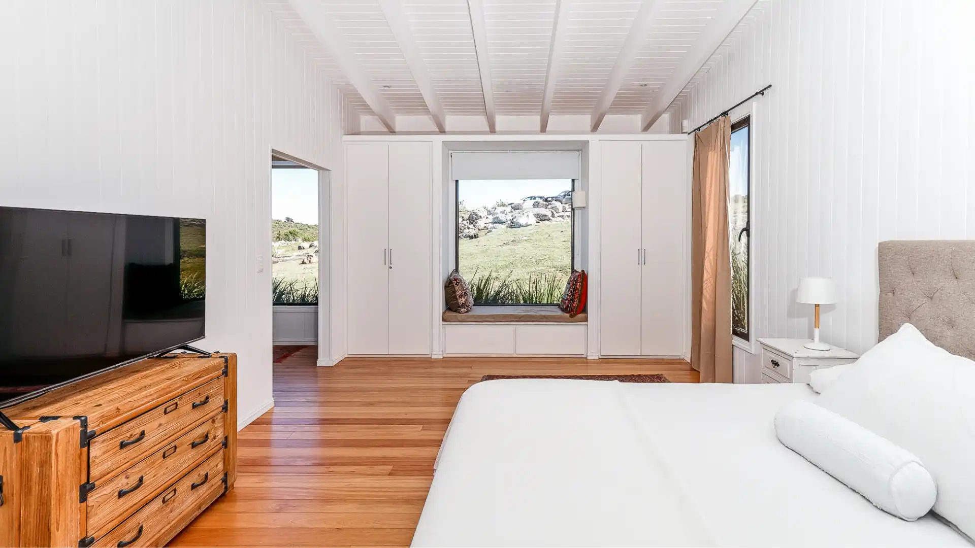 ¿Qué debo tener en cuenta al comprar una propiedad? Consejos de Casas y más para ayudarte a comprar
